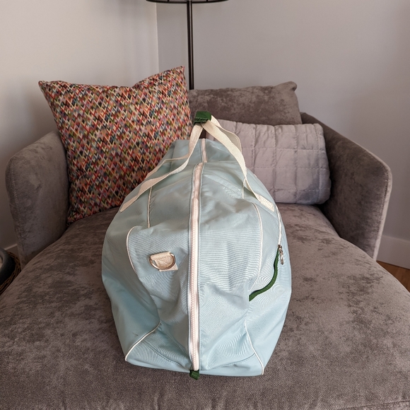 Large Lacoste Duffle Bag. - Picture 11 of 14